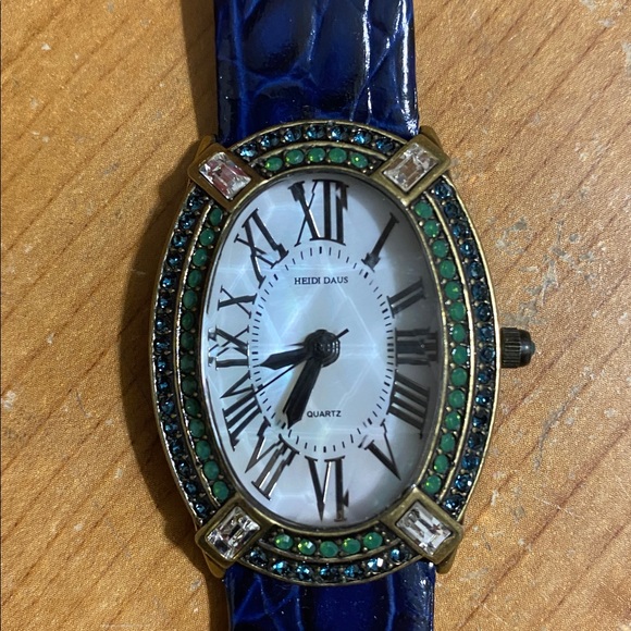 HEIDI DAUS LAVISH RHINESTONE CRYSTALS WATCH - Picture 6 of 8